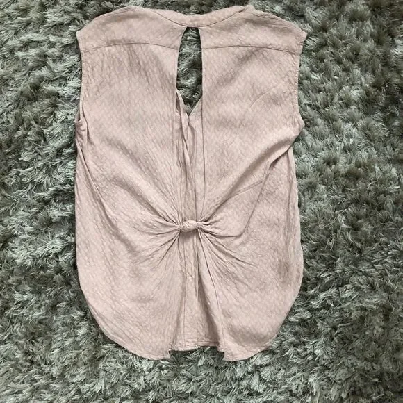 Open Back Button Up Tank - Picture 2 of 2